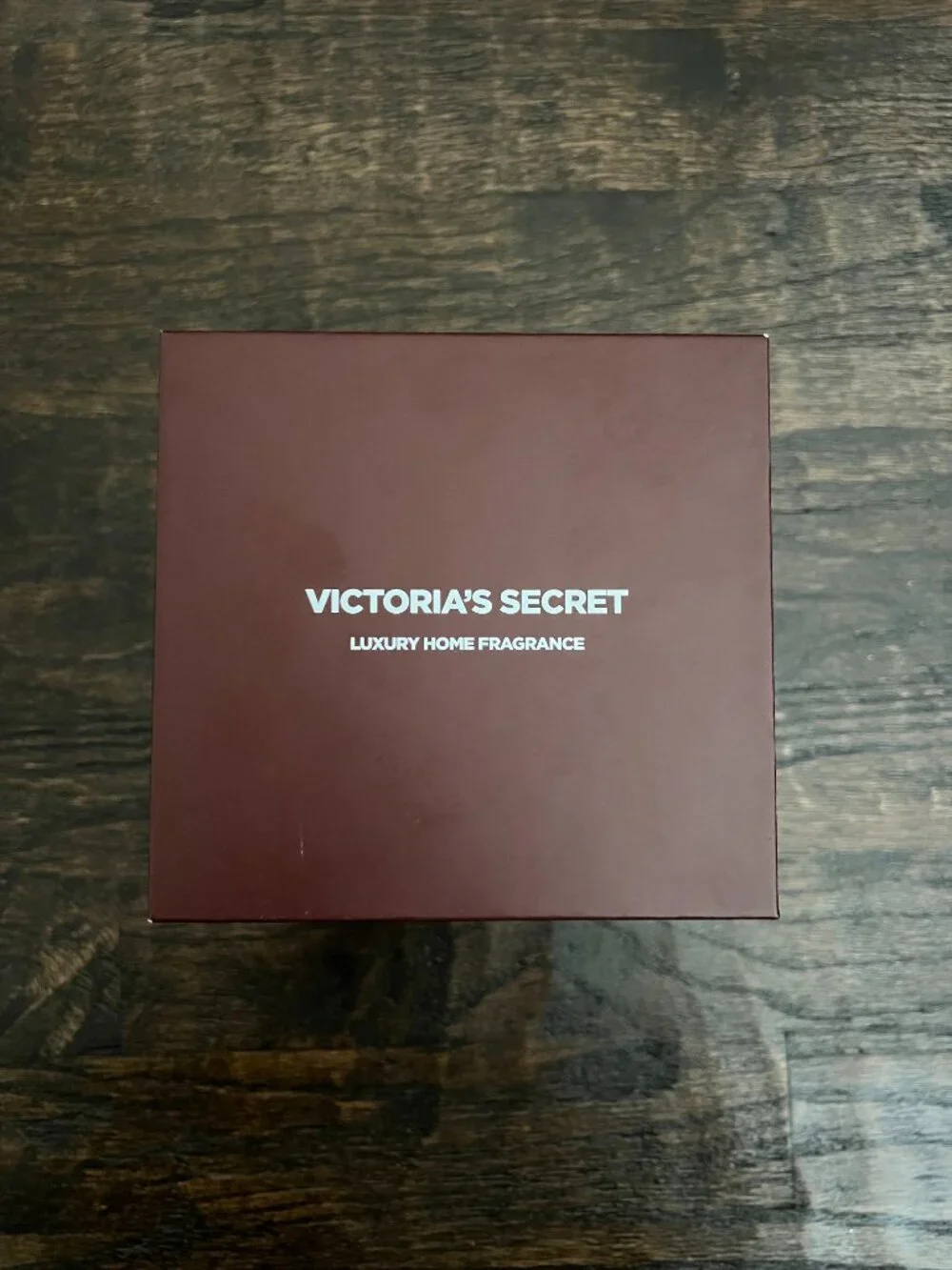 Victoria's Secret That Paris Hotel 4 Wick Candle 21 oz NIB